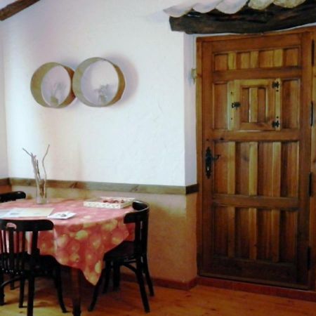 Casa Rural Calle Real Bed & Breakfast Torremocha de Ayllon Bagian luar foto
