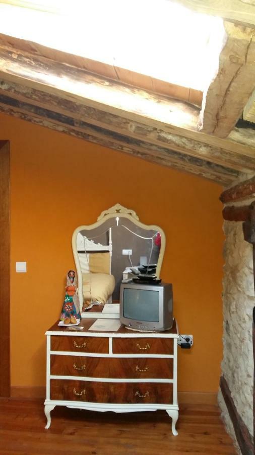 Casa Rural Calle Real Bed & Breakfast Torremocha de Ayllon Bagian luar foto